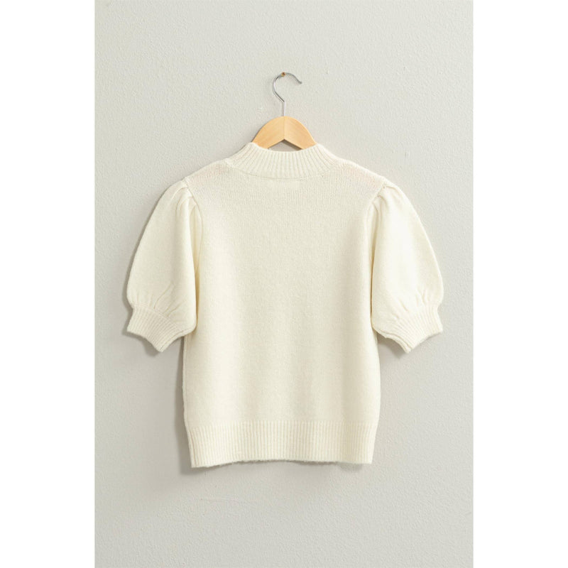 Short Sleeve Sweater With Puff Sleeve in Cream