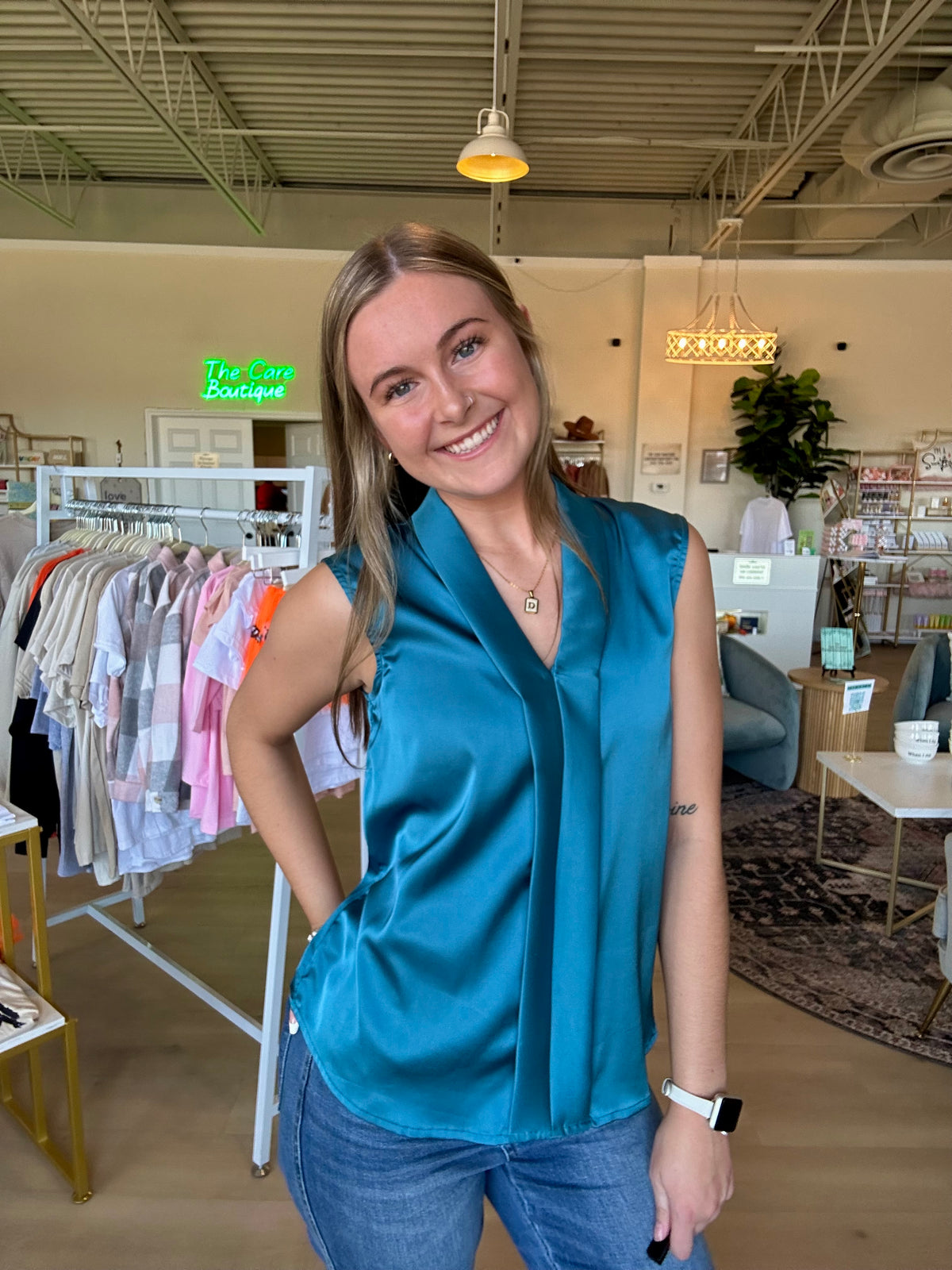 Glimmer Sleeveless Blouse in Teal