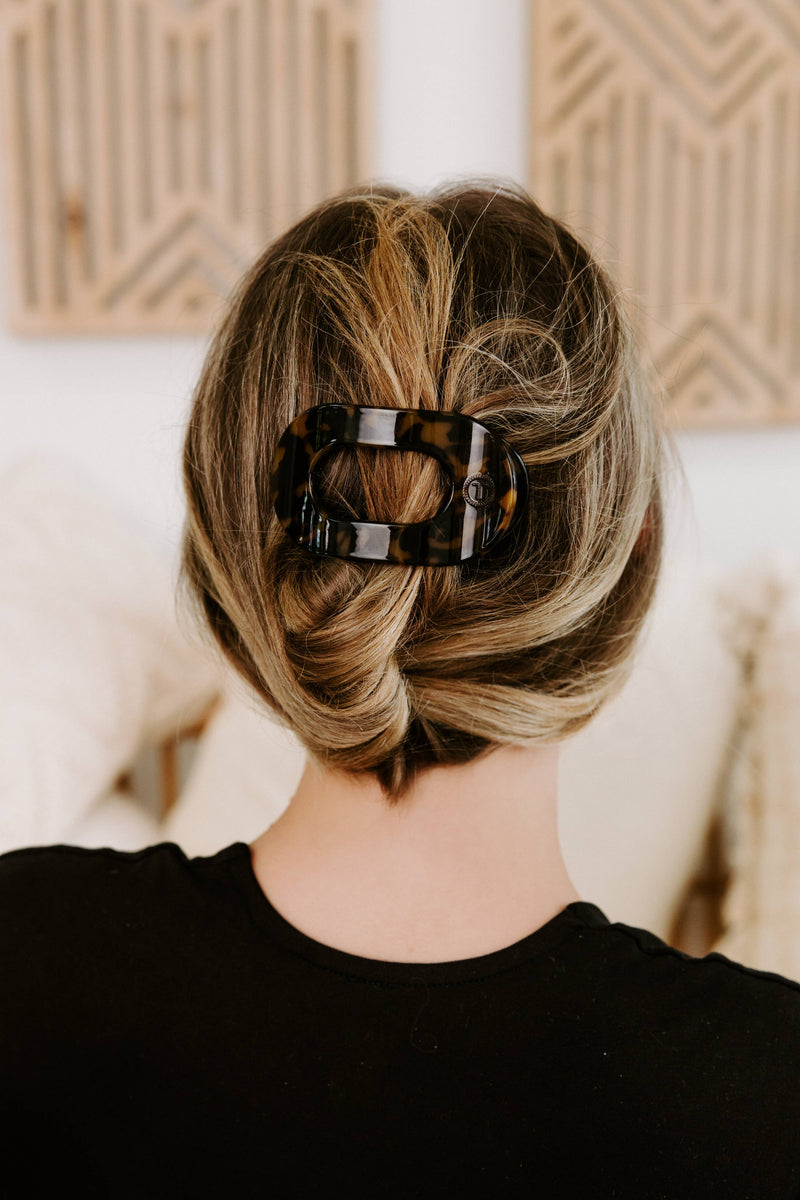 Round Flat Hair Clip: Small, Tortoise