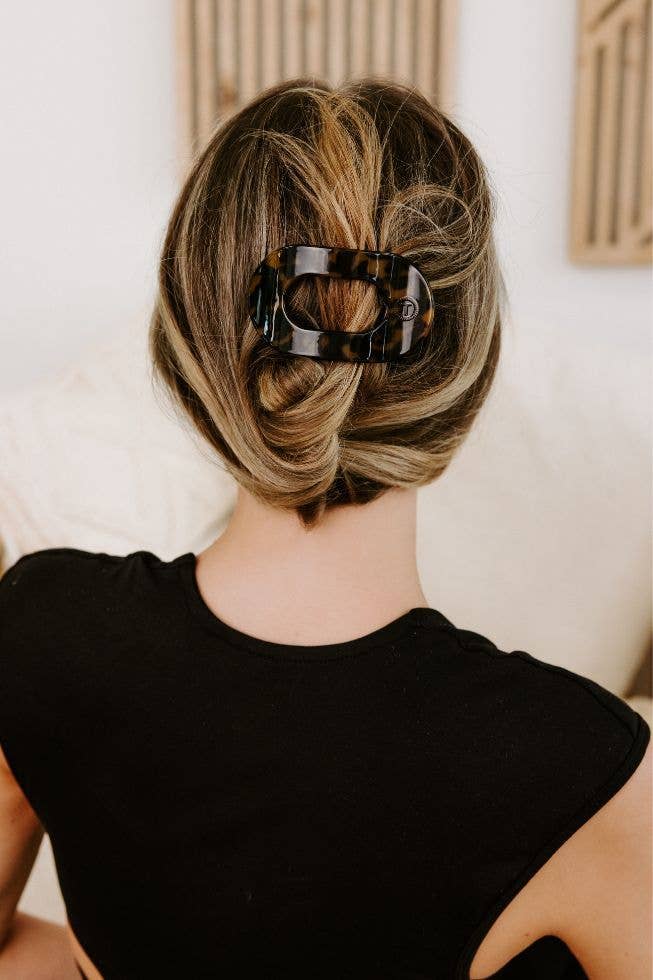 Round Flat Hair Clip: Small, Tortoise