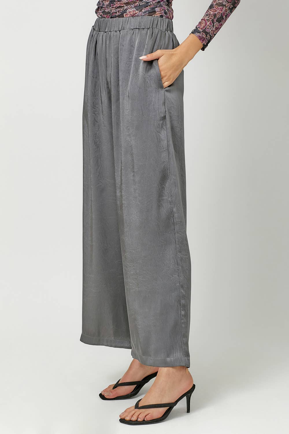 Crinkle Satin Pull-On Pants in Charcoal