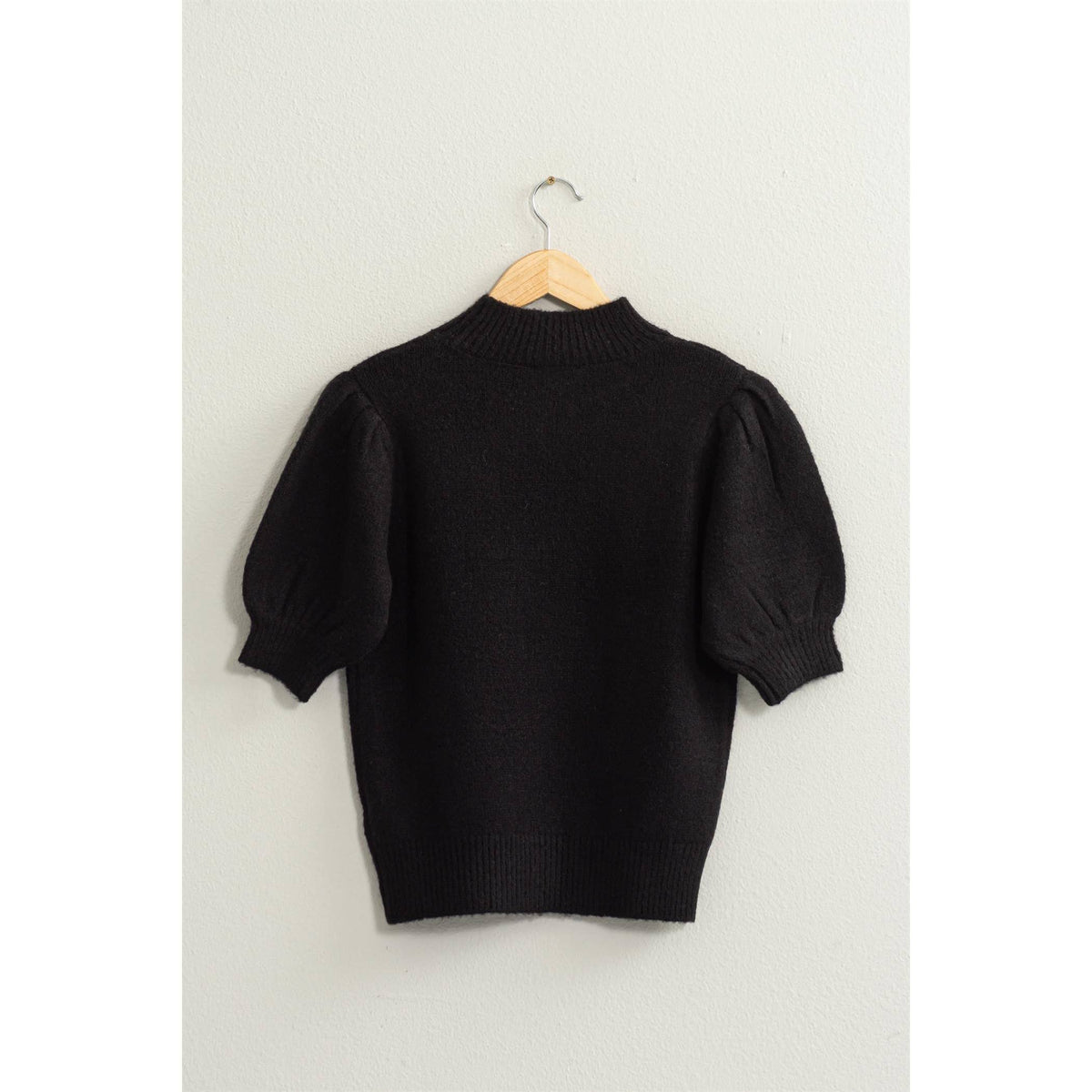 Short Sleeve Sweater With Puff Sleeve in Black