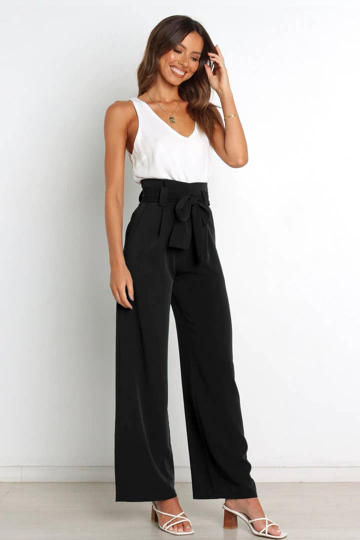 Casual Wide-Leg Trousers in Black